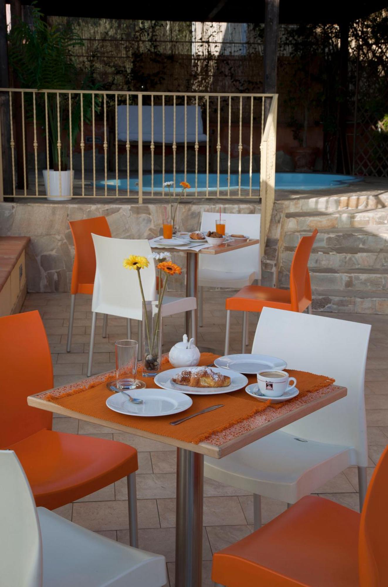 Motta Appart hôtel Motta SantʼAnastasia